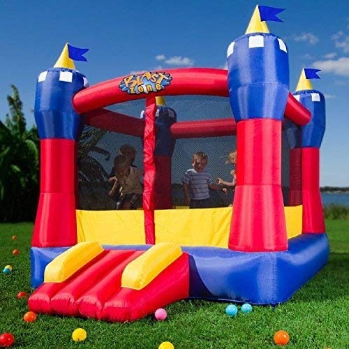 Blast Zone – Magic Castle Inflatable Bouncer