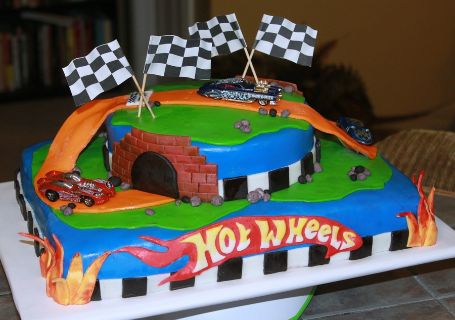 Hot Wheels Track Cake